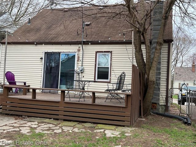 2027 Brockton Avenue, Royal Oak, MI 48067