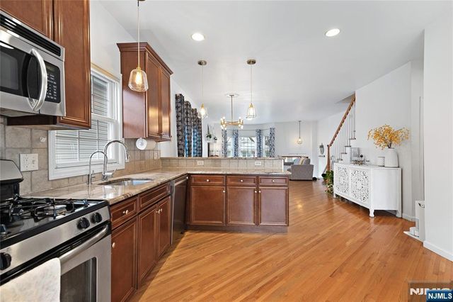 97 Conover Avenue 95B, Nutley, NJ 07110
