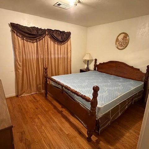 335 Red Ripple Road, Houston, TX 77091