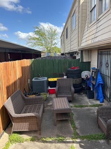 7819 Leonora Street, Houston, TX 77061