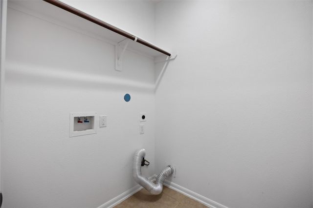 7447 Oakwood Canyon Dr, Cypress, TX 77433