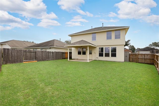 7447 Oakwood Canyon Dr, Cypress, TX 77433