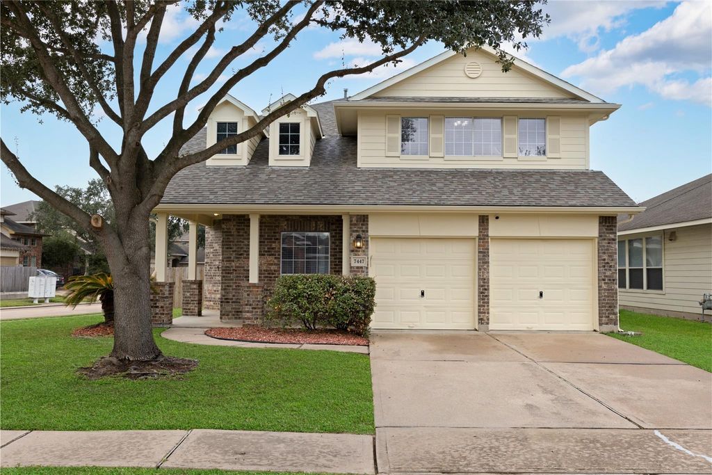 7447 Oakwood Canyon Dr, Cypress, TX 77433