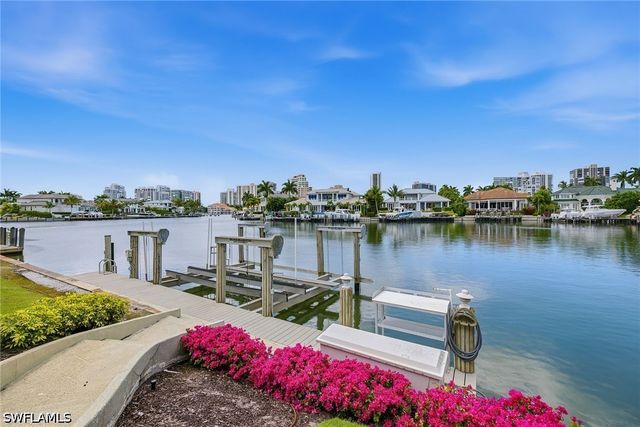 4459 Crayton RD, Naples, FL 34103