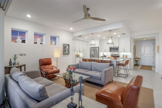 376 ARUBA CIRCLE 203, Bradenton, FL 34209