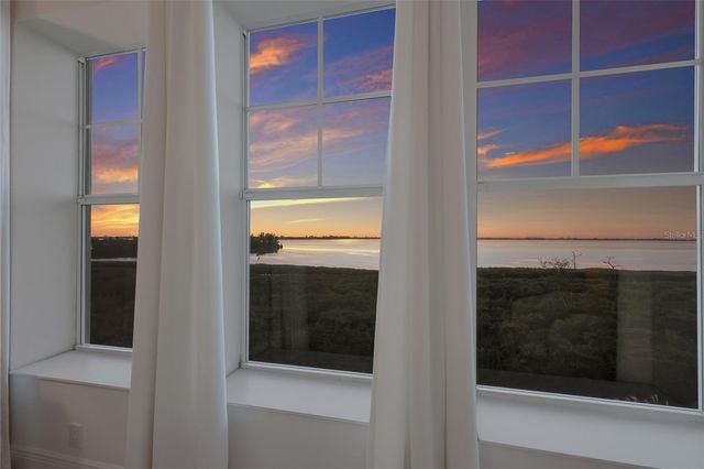 376 ARUBA CIRCLE 203, Bradenton, FL 34209