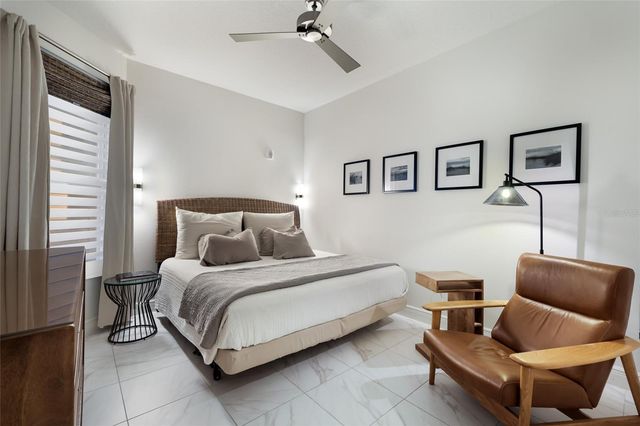 376 ARUBA CIRCLE 203, Bradenton, FL 34209