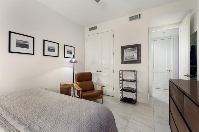 376 ARUBA CIRCLE 203, Bradenton, FL 34209