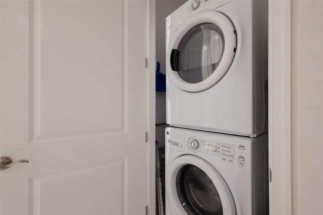 376 ARUBA CIRCLE 203, Bradenton, FL 34209