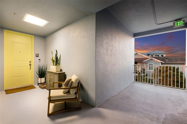 376 ARUBA CIRCLE 203, Bradenton, FL 34209