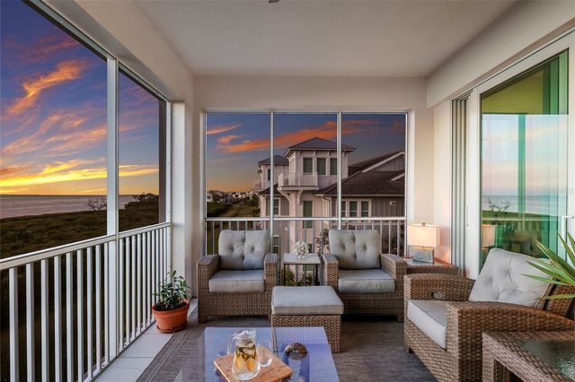 376 ARUBA CIRCLE 203, Bradenton, FL 34209