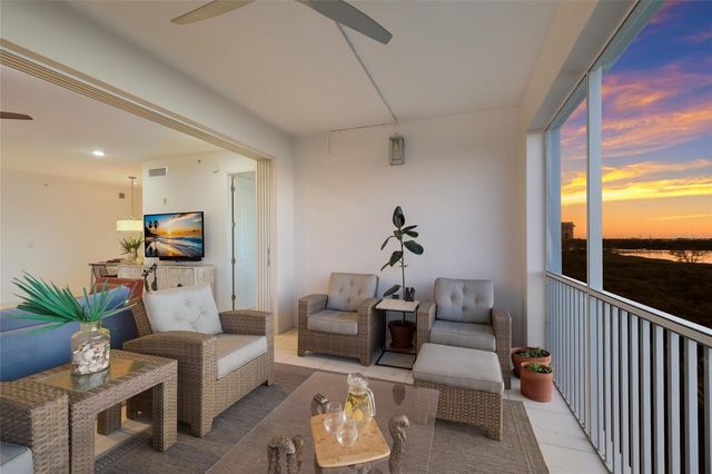 376 ARUBA CIRCLE 203, Bradenton, FL 34209