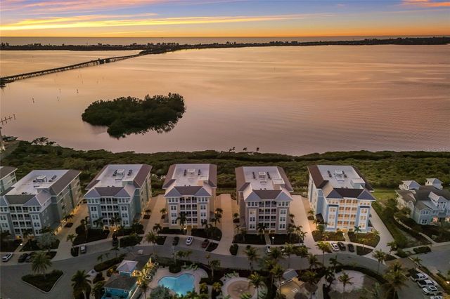 376 ARUBA CIRCLE 203, Bradenton, FL 34209