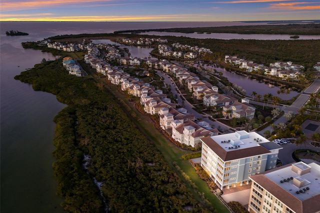 376 ARUBA CIRCLE 203, Bradenton, FL 34209