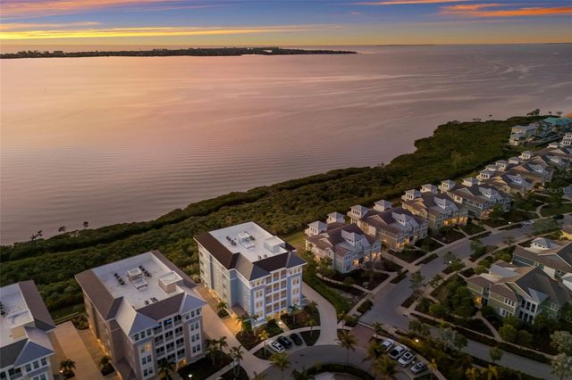 376 ARUBA CIRCLE 203, Bradenton, FL 34209