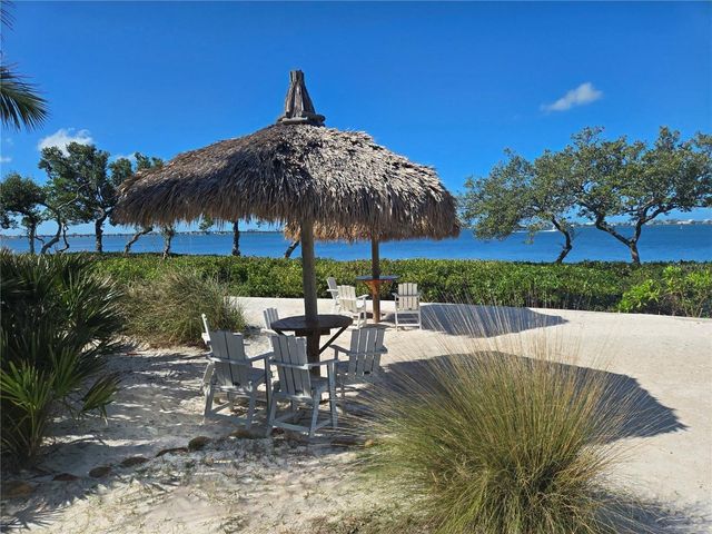 376 ARUBA CIRCLE 203, Bradenton, FL 34209