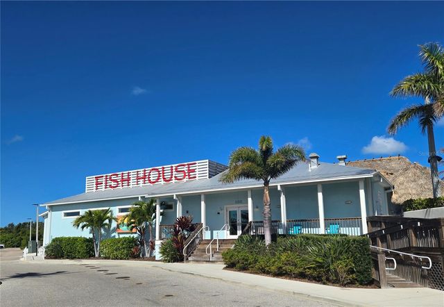 376 ARUBA CIRCLE 203, Bradenton, FL 34209