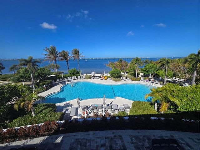 376 ARUBA CIRCLE 203, Bradenton, FL 34209