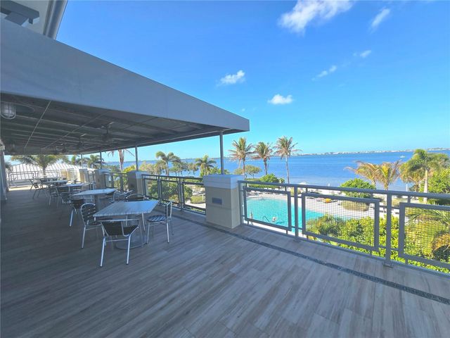 376 ARUBA CIRCLE 203, Bradenton, FL 34209