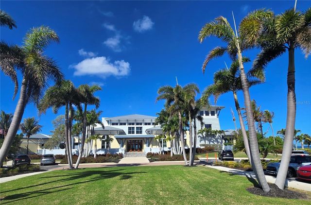 376 ARUBA CIRCLE 203, Bradenton, FL 34209