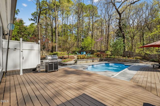 127 Lochwood West Drive, Cary, NC 27518