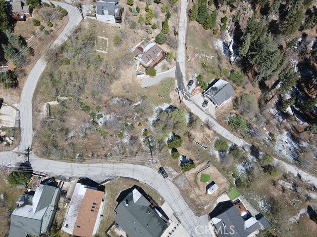 31912 Encina, Running Springs, CA 92382