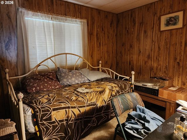 140 WOODGLEN St, Port Orford, OR 97465