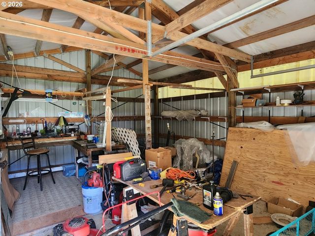 140 WOODGLEN St, Port Orford, OR 97465