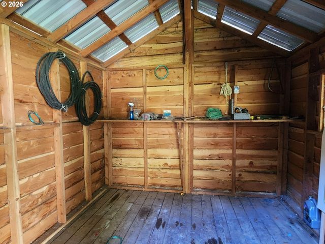 140 WOODGLEN St, Port Orford, OR 97465