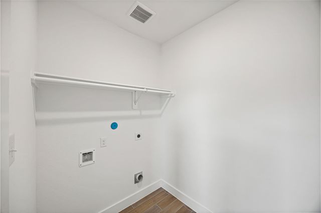 646 Escondido Drive, Dayton, TX 77535