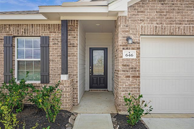 646 Escondido Drive, Dayton, TX 77535