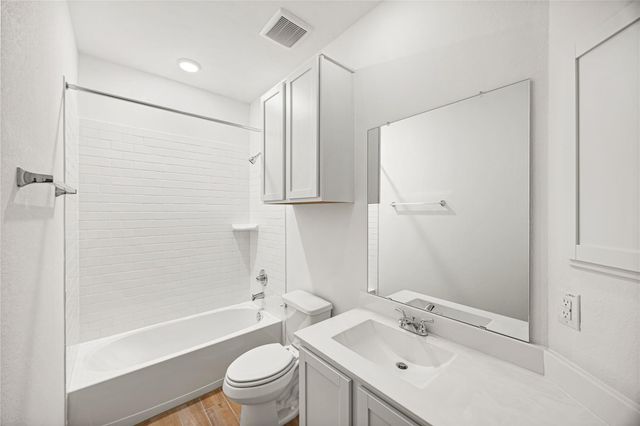 646 Escondido Drive, Dayton, TX 77535