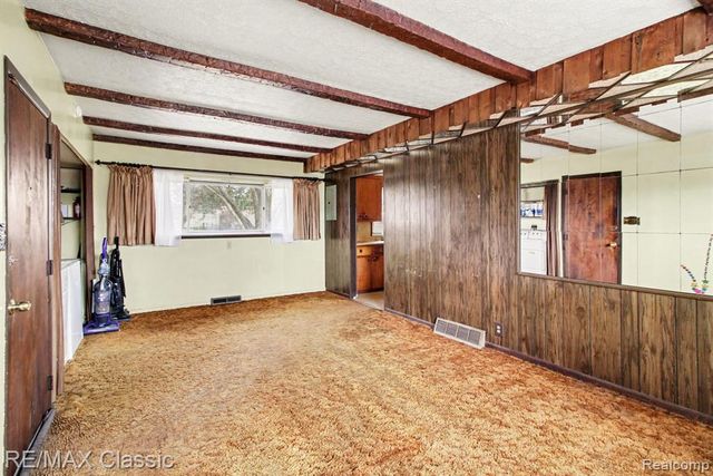 1076 Benstein Road, Commerce Twp, MI 48390