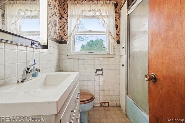 1076 Benstein Road, Commerce Twp, MI 48390