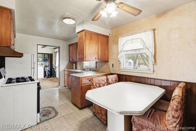 1076 Benstein Road, Commerce Twp, MI 48390