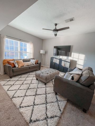 284 Meigs Dr Apt H56, Murfreesboro, TN 37128