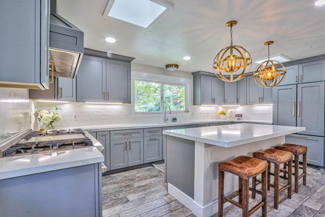 180 San Benancio Road, Salinas, CA 93908