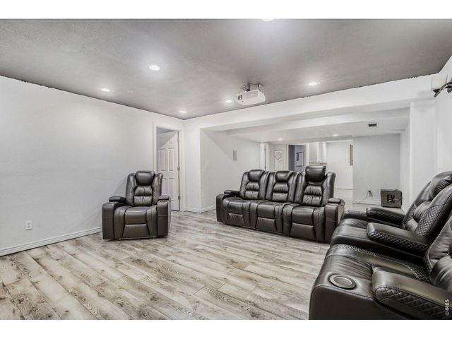 210 Peppler Dr, Longmont, CO 80504