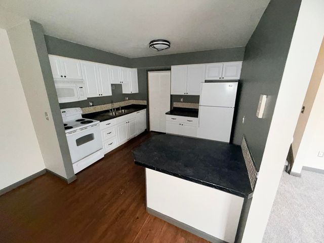 27153 Winchester Street, Brownstown, MI 48183