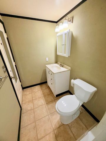 27153 Winchester Street, Brownstown, MI 48183