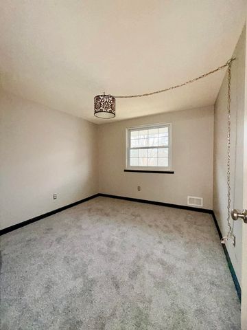 27153 Winchester Street, Brownstown, MI 48183