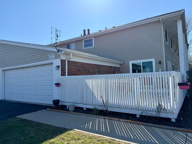 27153 Winchester Street, Brownstown, MI 48183