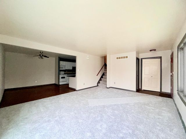 27153 Winchester Street, Brownstown, MI 48183