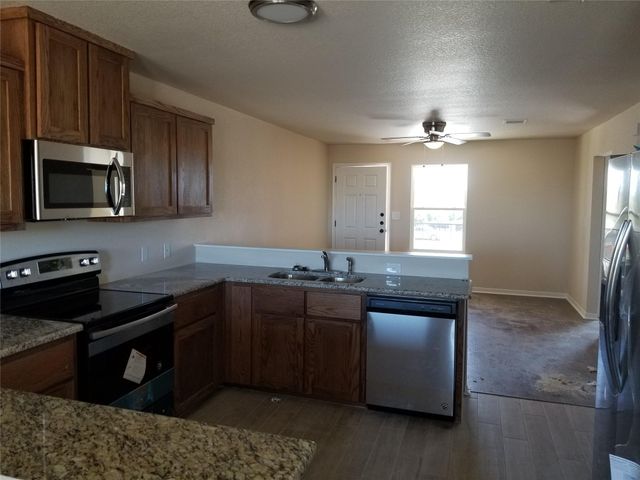 92 Sandstone DR A, Jarrell, TX 76537