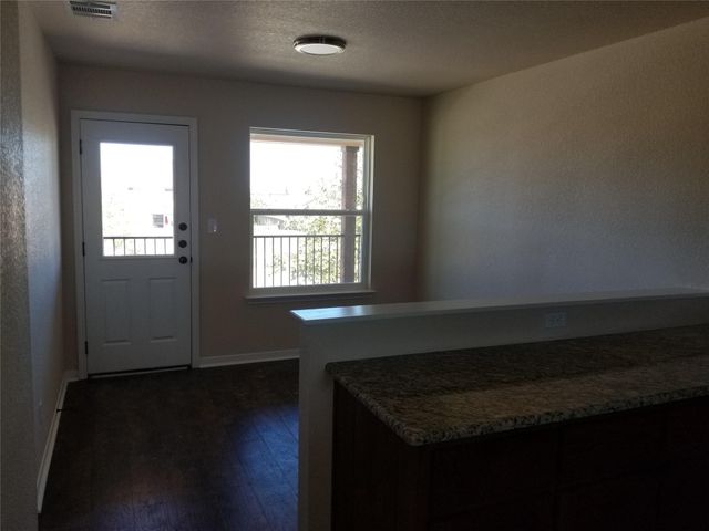 92 Sandstone DR A, Jarrell, TX 76537