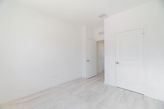 8678 Via Mar Rosso, Lake Worth, FL 33467