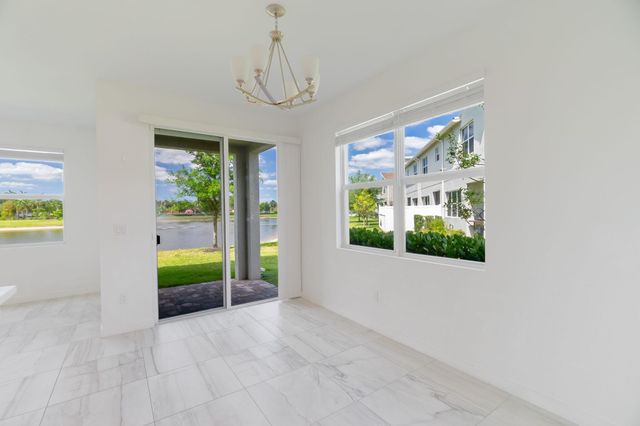 8678 Via Mar Rosso, Lake Worth, FL 33467