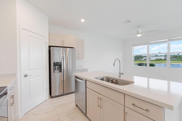 8678 Via Mar Rosso, Lake Worth, FL 33467