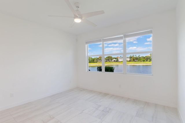 8678 Via Mar Rosso, Lake Worth, FL 33467