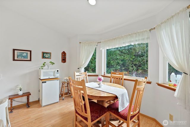 923 NW Leisure Ln, Bremerton, WA 98311